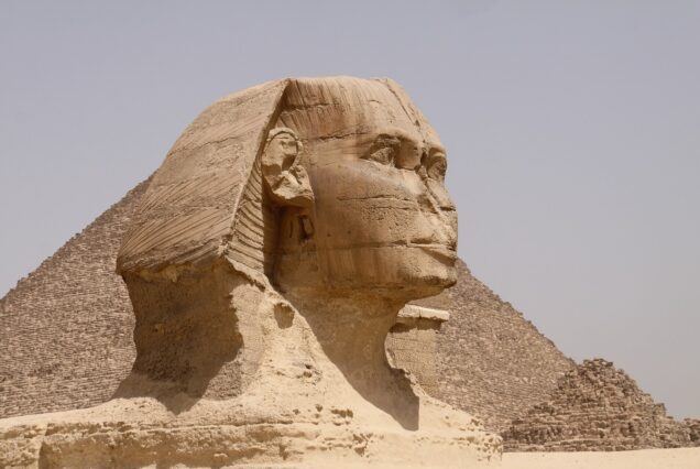 Ab Hurghada: Private 2 Tagestour nach kairo, Gizeh Pyramiden mit Flugzeug